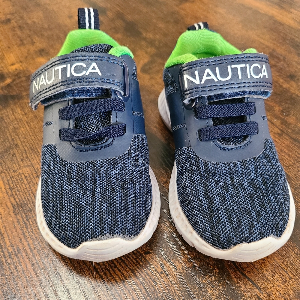 NAUTICA toddler size 5 shoes
